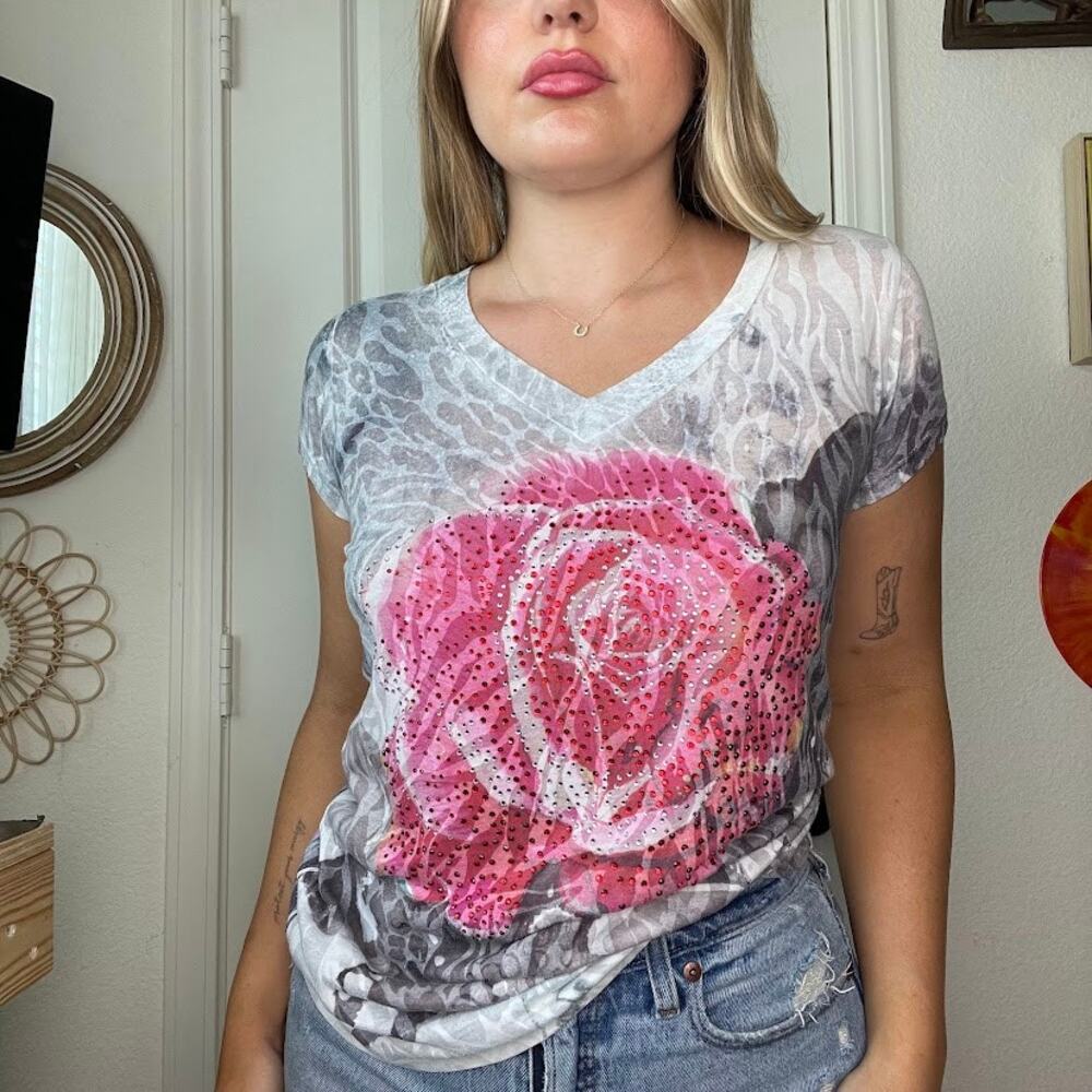 Vintage Y2K 2000s Rose All Over Print Sheer Rhinestoned V Neck Top Sz M